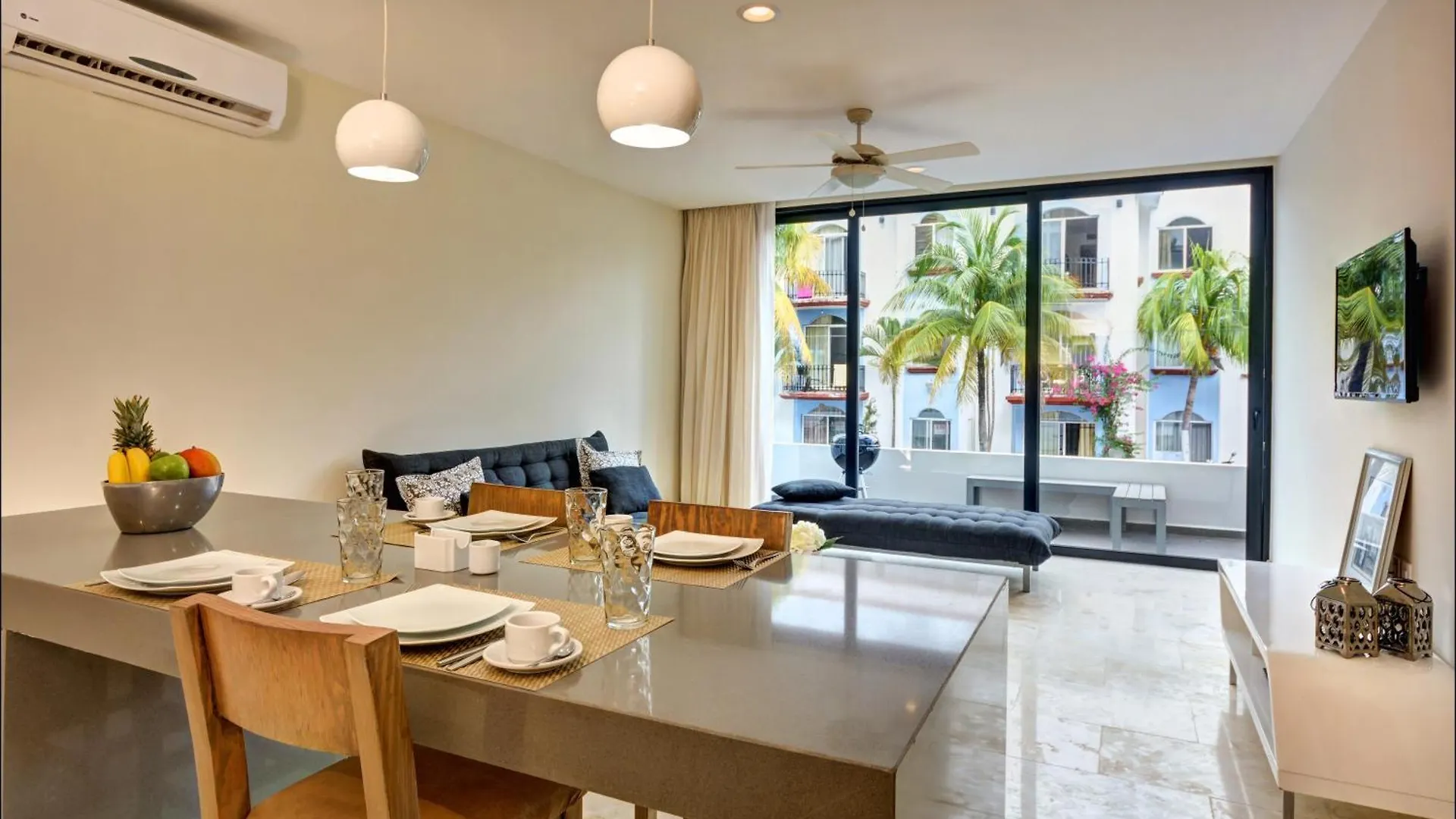 Anah Suites By Las Flores Vacation Rentals Playa del Carmen