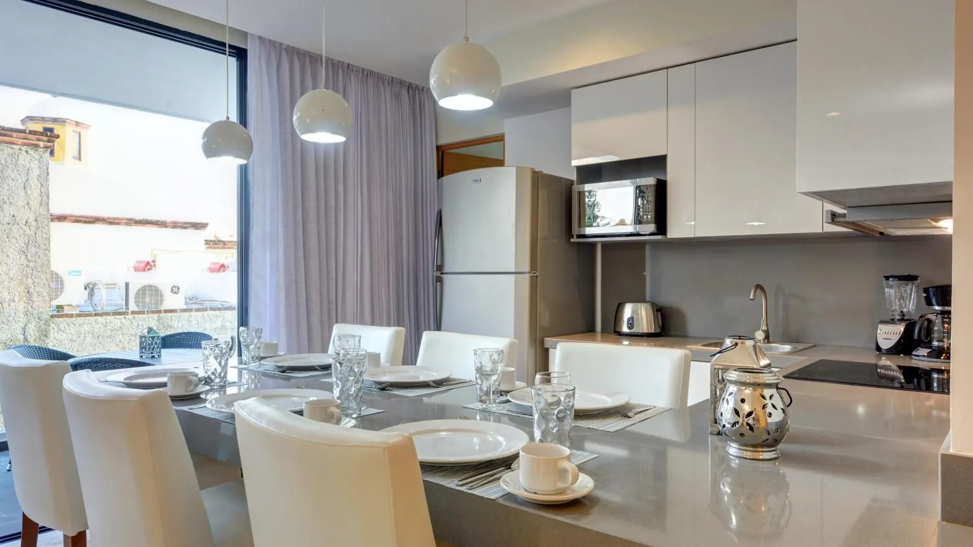 Anah Suites By Las Flores Vacation Rentals Playa del Carmen