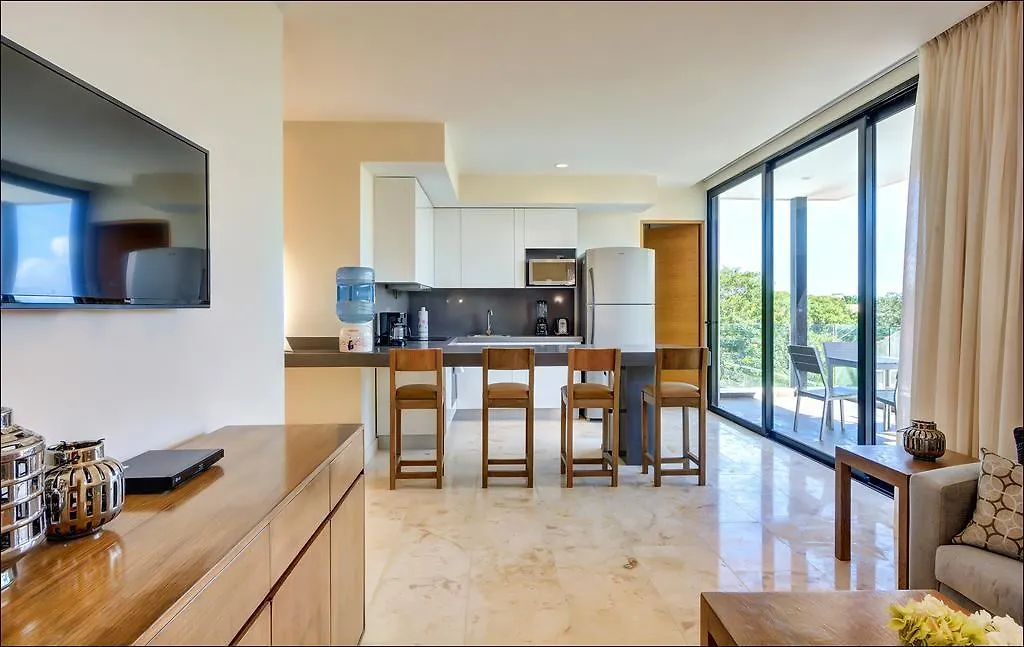 Anah Suites By Las Flores Vacation Rentals Playa del Carmen Mexico