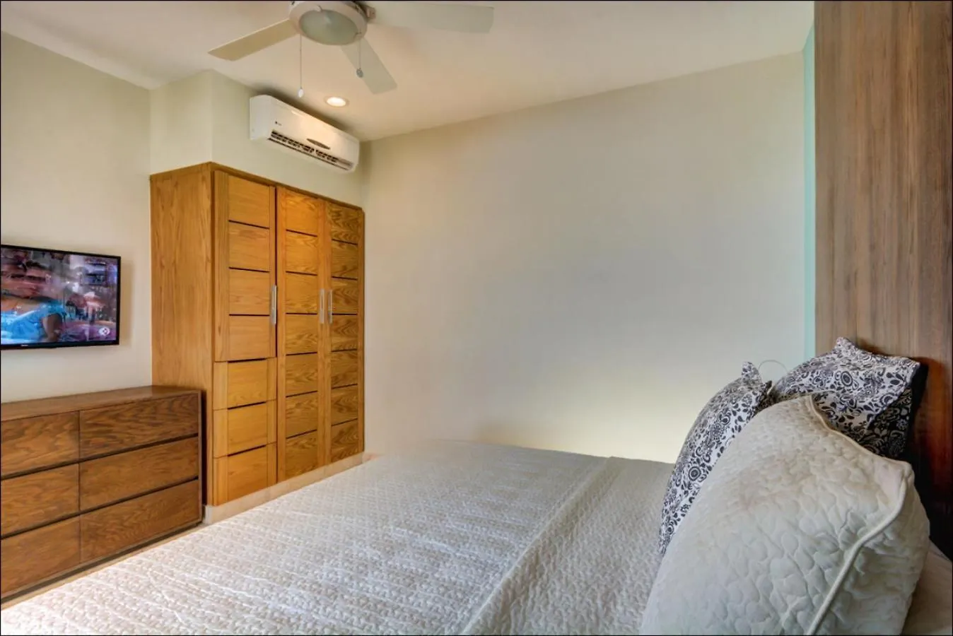 Apartment Anah Suites By Las Flores Vacation Rentals Playa del Carmen Mexico