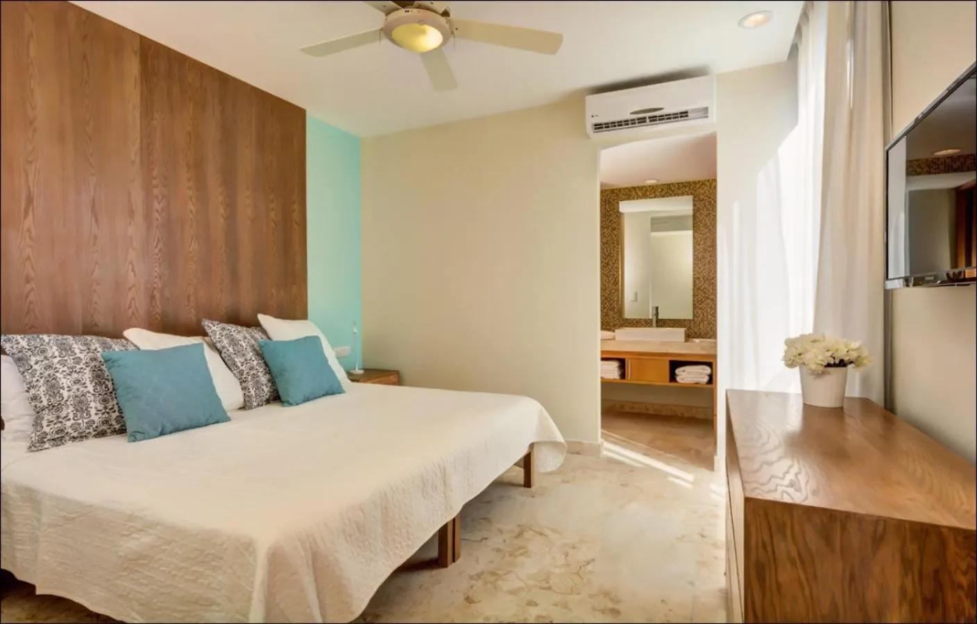 Anah Suites By Las Flores Vacation Rentals Playa del Carmen